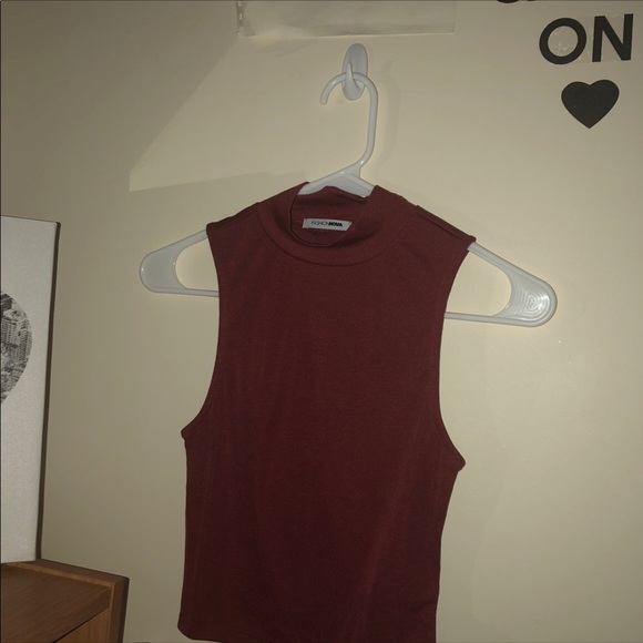 Top - Picture 2 of 4